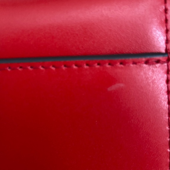 Super cute Micheal Kors purse with longer strap - Picture 4 of 8